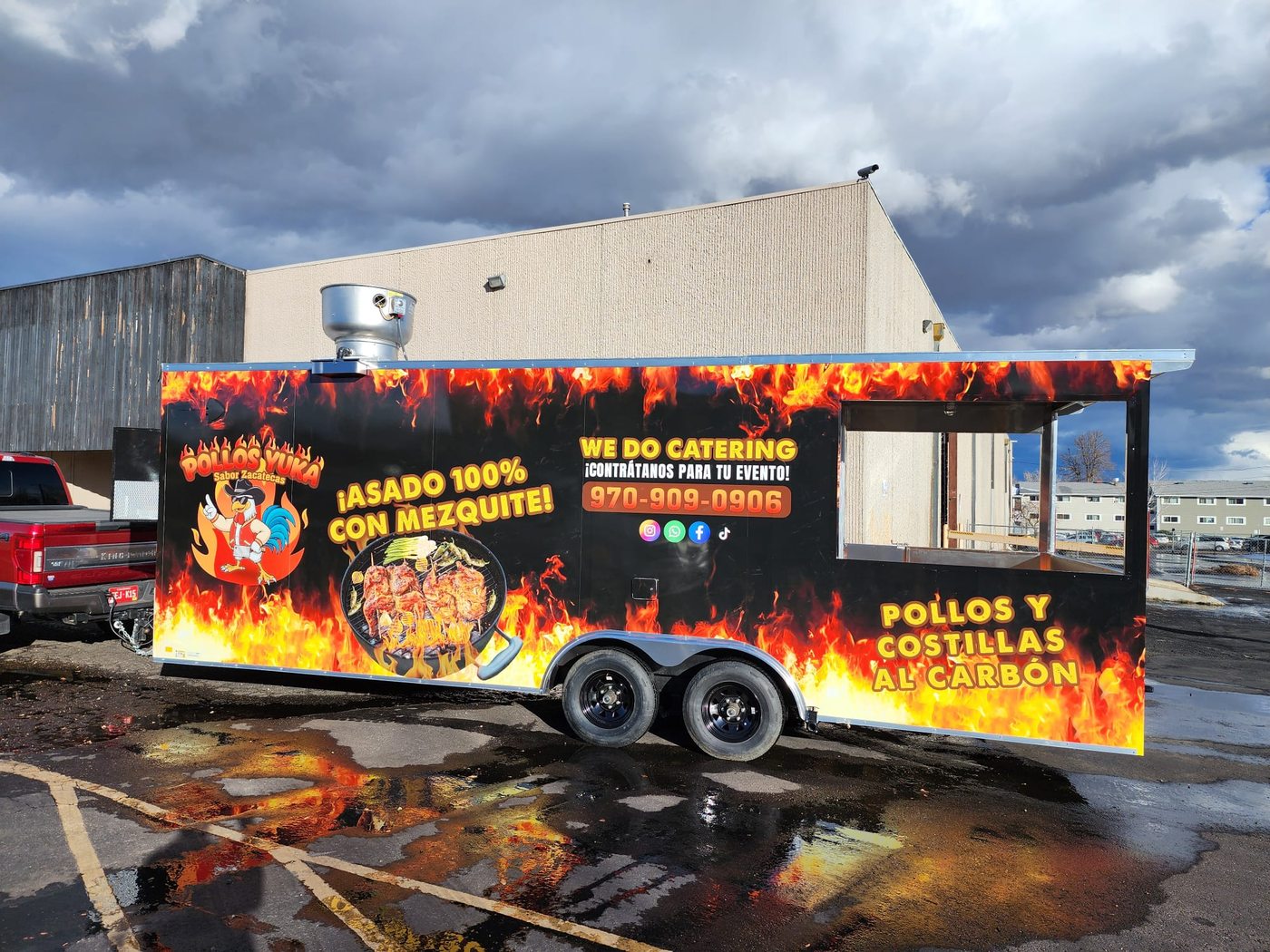 Food truck con menú claro y bien organizado