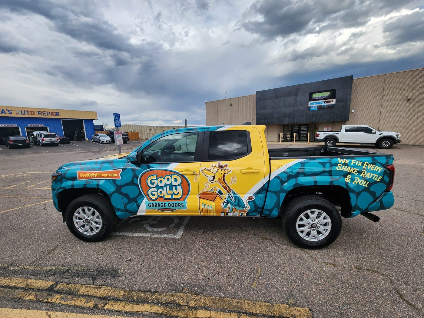 Wrap completo de troca para Good Golly Garage Doors en Denver, Colorado